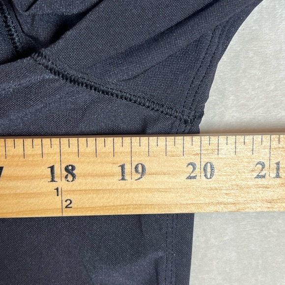 Lululemon Size 8 Back in Action Black Deep V Performance Long Sleeve Shirt ALO - Picture 6 of 8